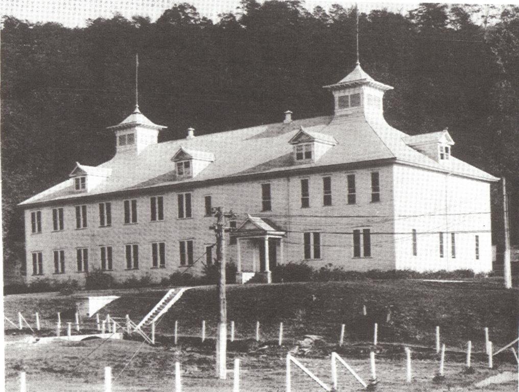 Pressmens-Home-administration-building-original