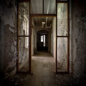 Another HRSH hallway decomposes