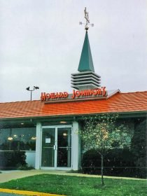 Howard Johnson's restaurant 1999 A Howard Johnson's restaurant in 1999