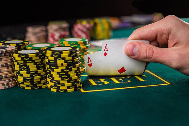 how-to-spot-bluff-in-professional-poker-sometimes-interesting