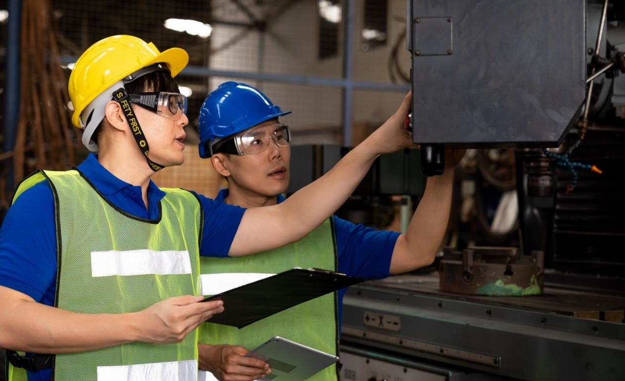 Proactive Services Engineer Field Service Management and the Shift Towards Proactive Service ...