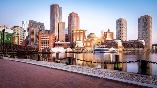 Pros And Cons Of Living In Boston 2024 Sometimes Interesting   Istockphoto 1503382373 612x612 1 